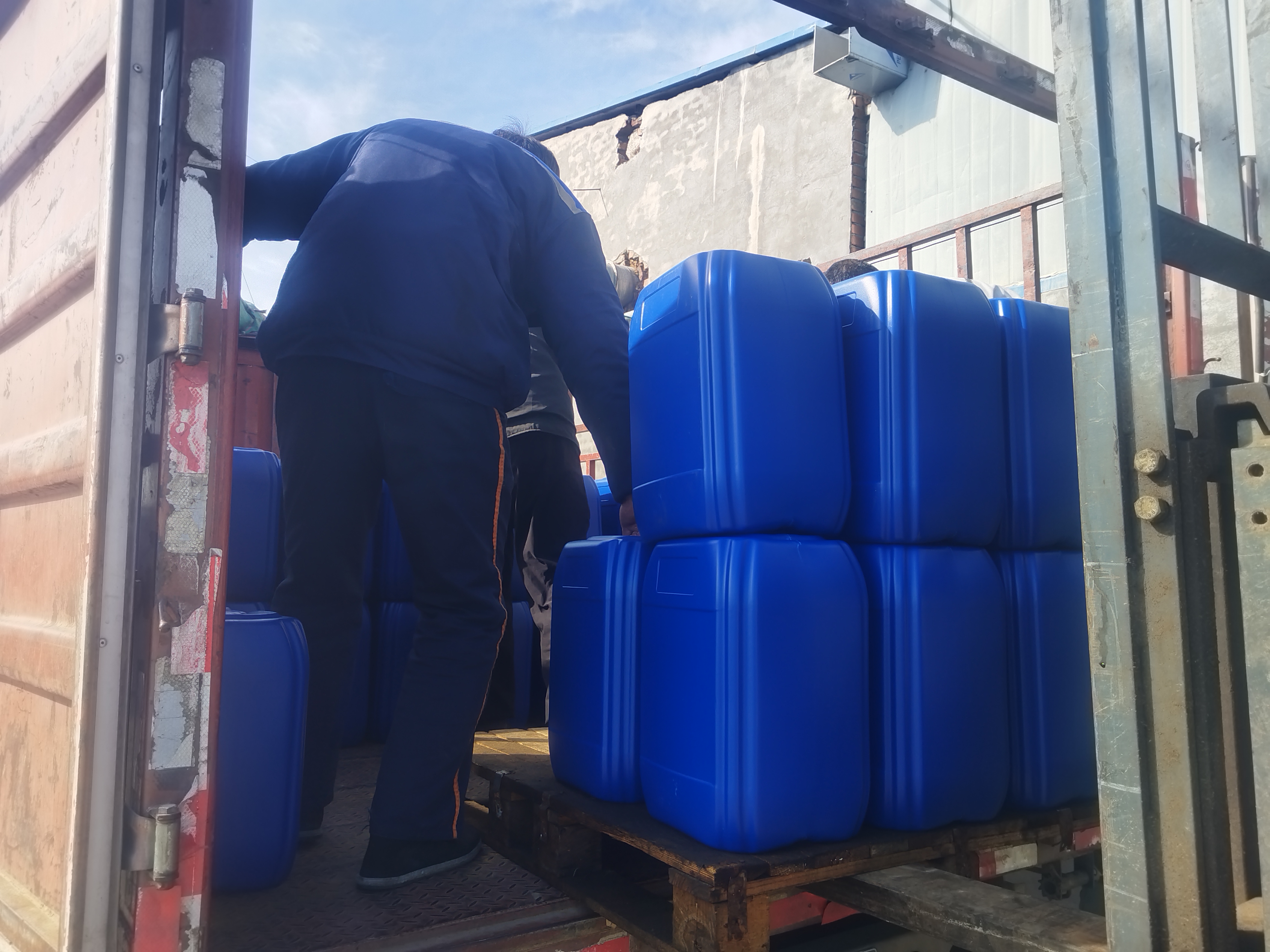 1776135851615995.jpg 微信图片_20260318094911_726_52.jpg